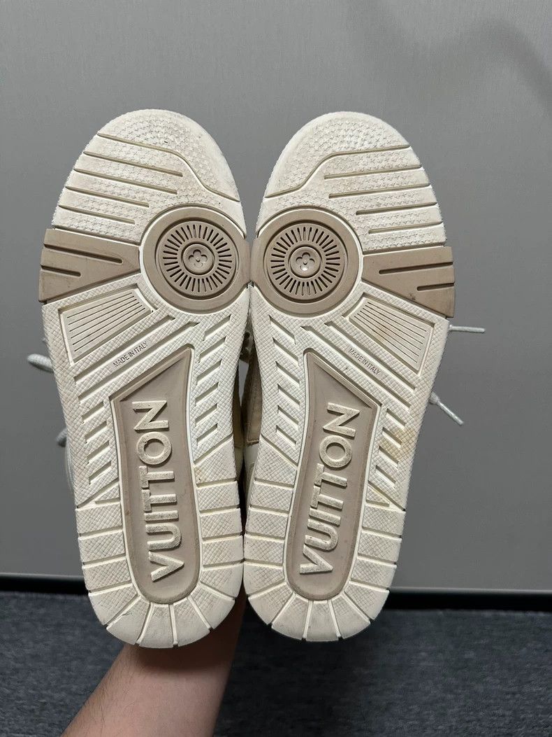 Louis Vuitton Louis Vuitton Beige Low-Top Sneakers Size US 10 / EU 43 - 6 Thumbnail