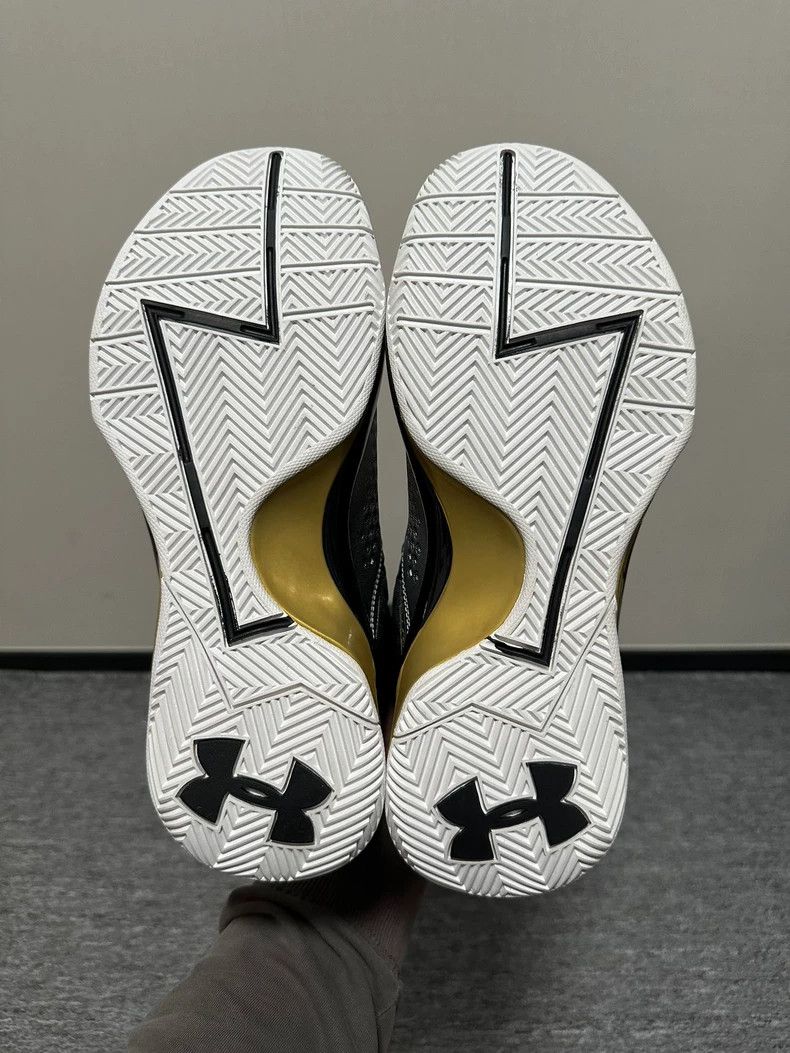 Under Armour Under Armour Curry 1 MVP Basketball Shoes Size US 10.5 / EU 43-44 - 4 Thumbnail