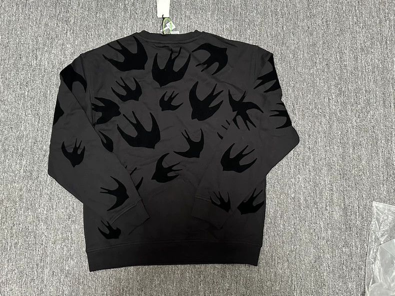 Alexander McQueen Mcq Black Sweatshirt with Swallow Prints Size US L / EU 52-54 / 3 - 3 Thumbnail
