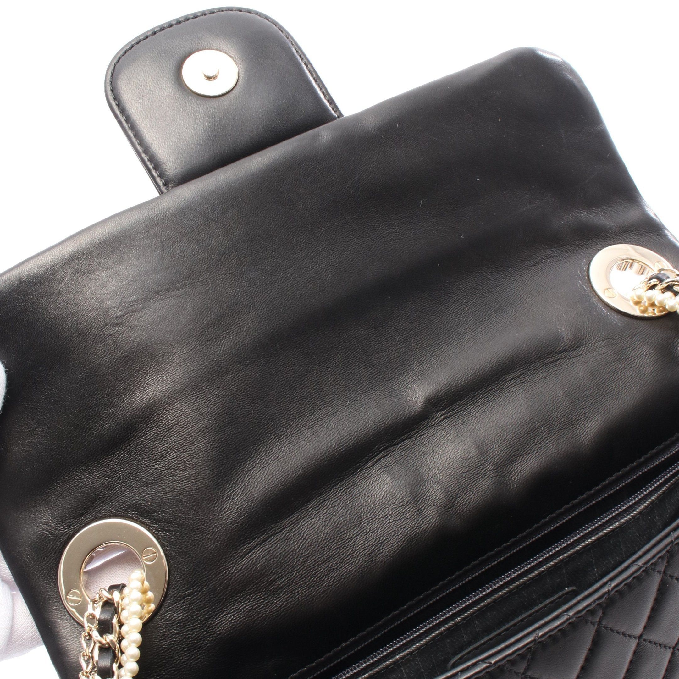 Chanel Chanel Westminster Matelasse 5 Connected Chain Shoulder Bag Lambskin Black Gold Hardware Fake Pearl Size ONE SIZE - 6 Thumbnail