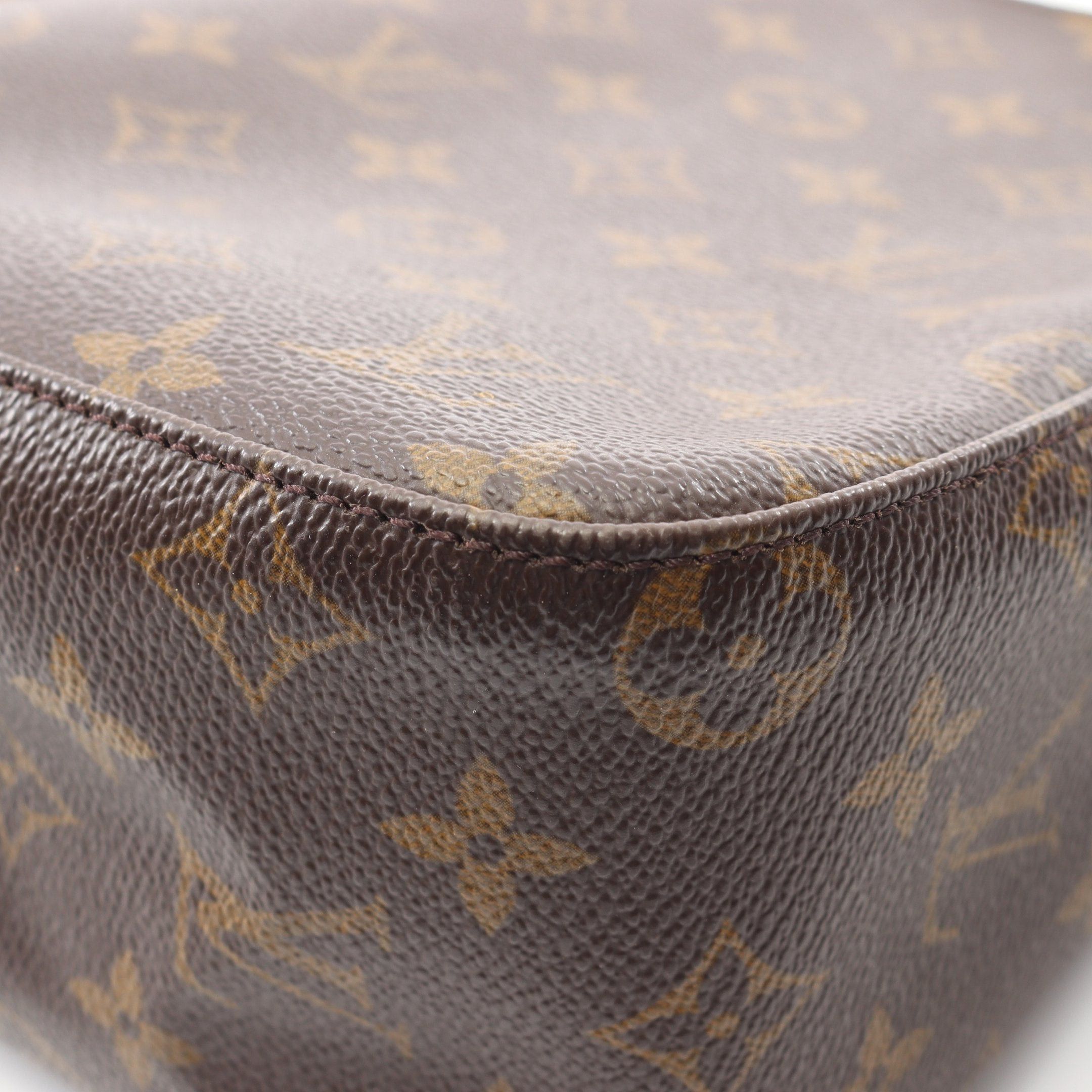 Louis Vuitton Louis Vuitton Looping Mm Monogram Shoulder Bag Leather Brown Size ONE SIZE - 7 Thumbnail