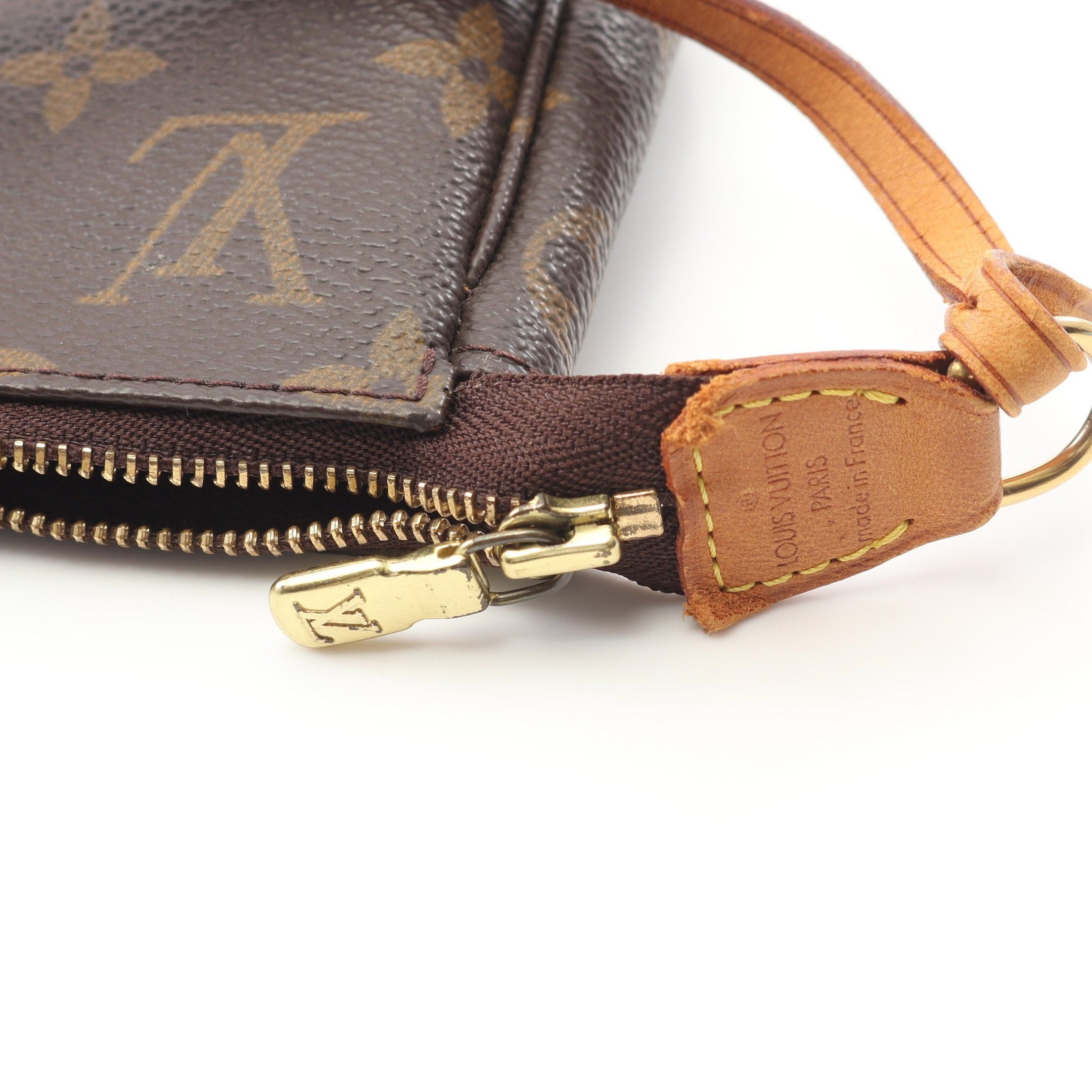 Louis Vuitton Louis Vuitton Pochette Accessoires Monogram Handbag Leather Brown Size ONE SIZE - 8 Thumbnail