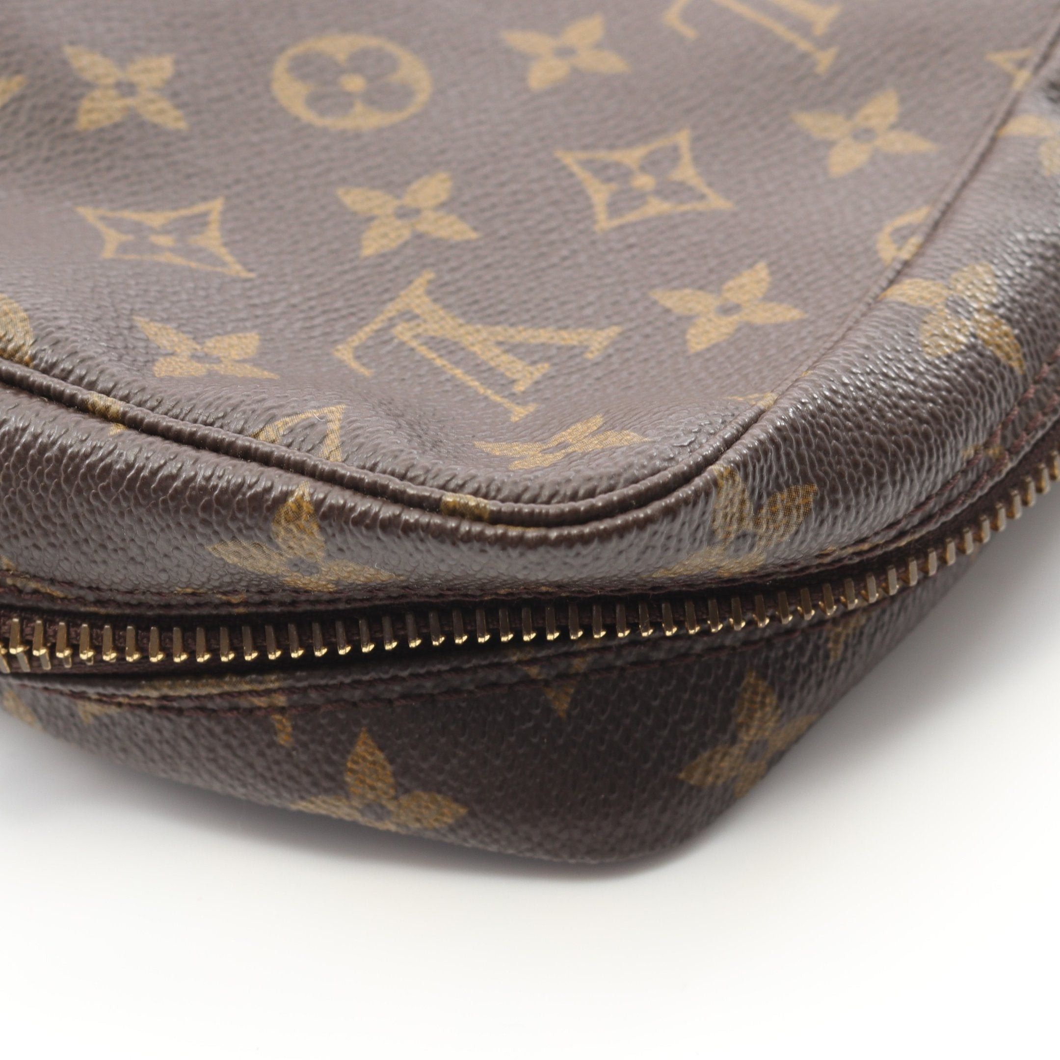 Louis Vuitton Louis Vuitton Truth Toilette 23 Monogram Cosmetic Pouch Brown Size ONE SIZE - 13 Thumbnail