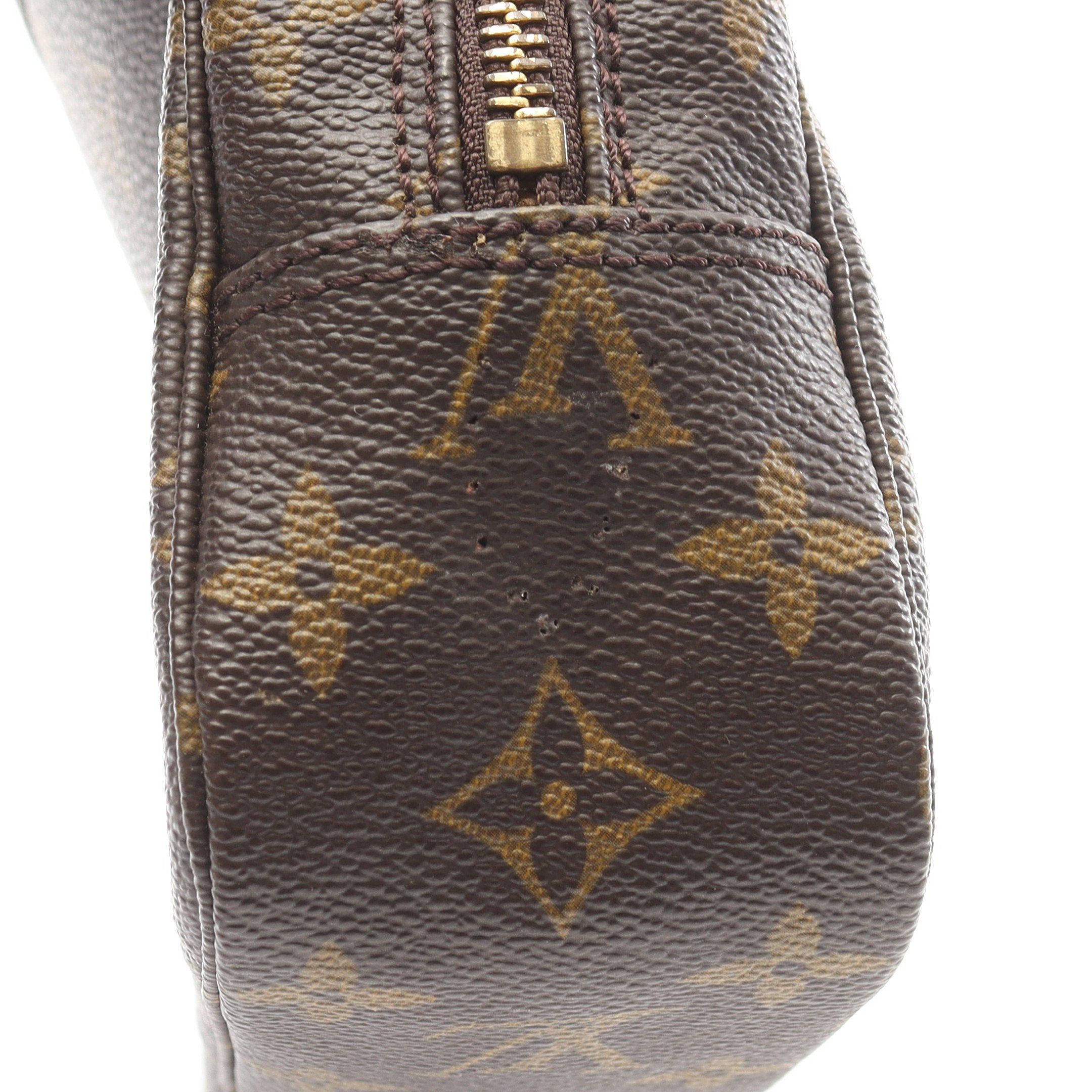 Louis Vuitton Louis Vuitton Truth Toilette 23 Monogram Cosmetic Pouch Brown Size ONE SIZE - 9 Thumbnail