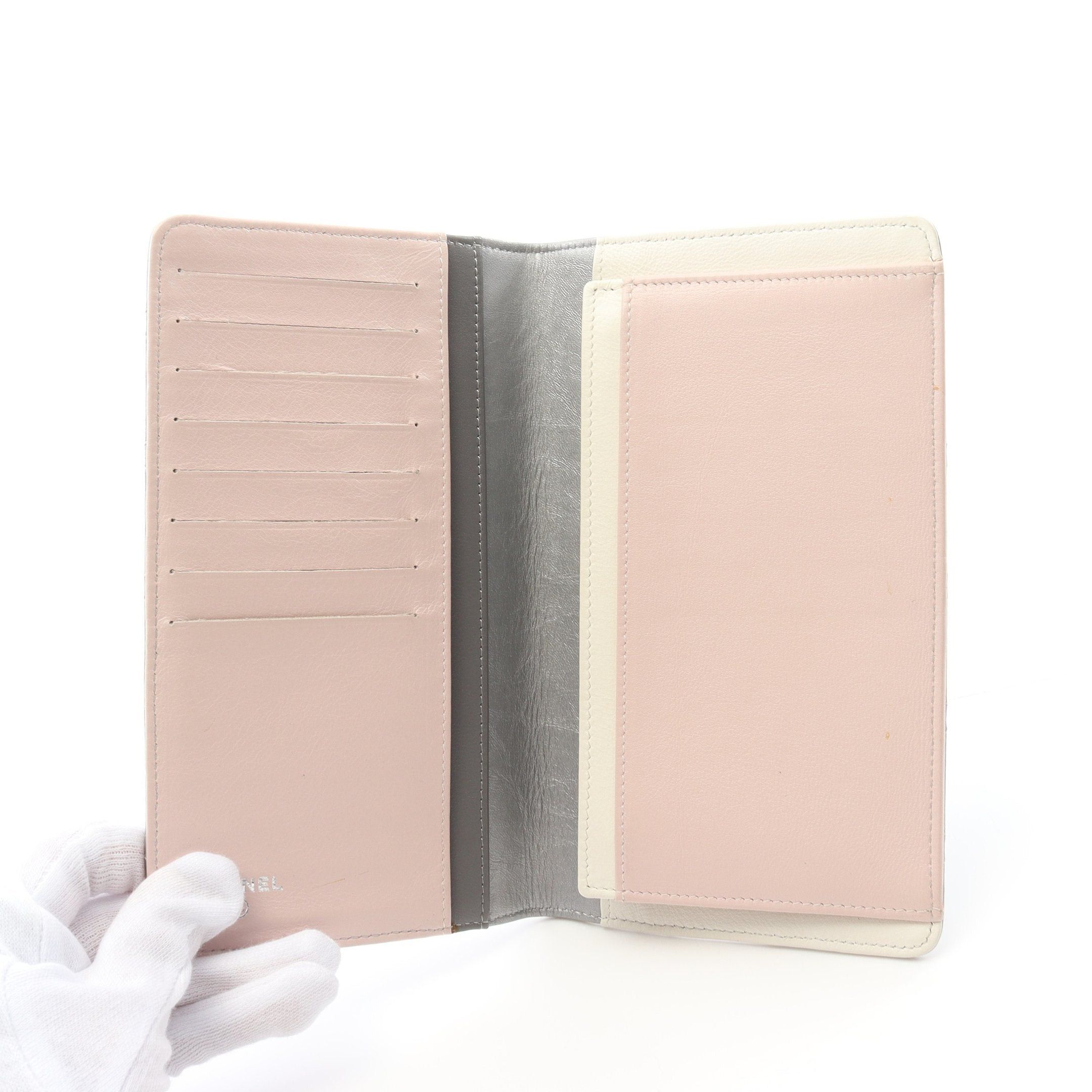 Chanel Chanel Matelasse Coco Mark Bi-Fold Long Wallet Leather Silver Hardware Size ONE SIZE - 3 Thumbnail