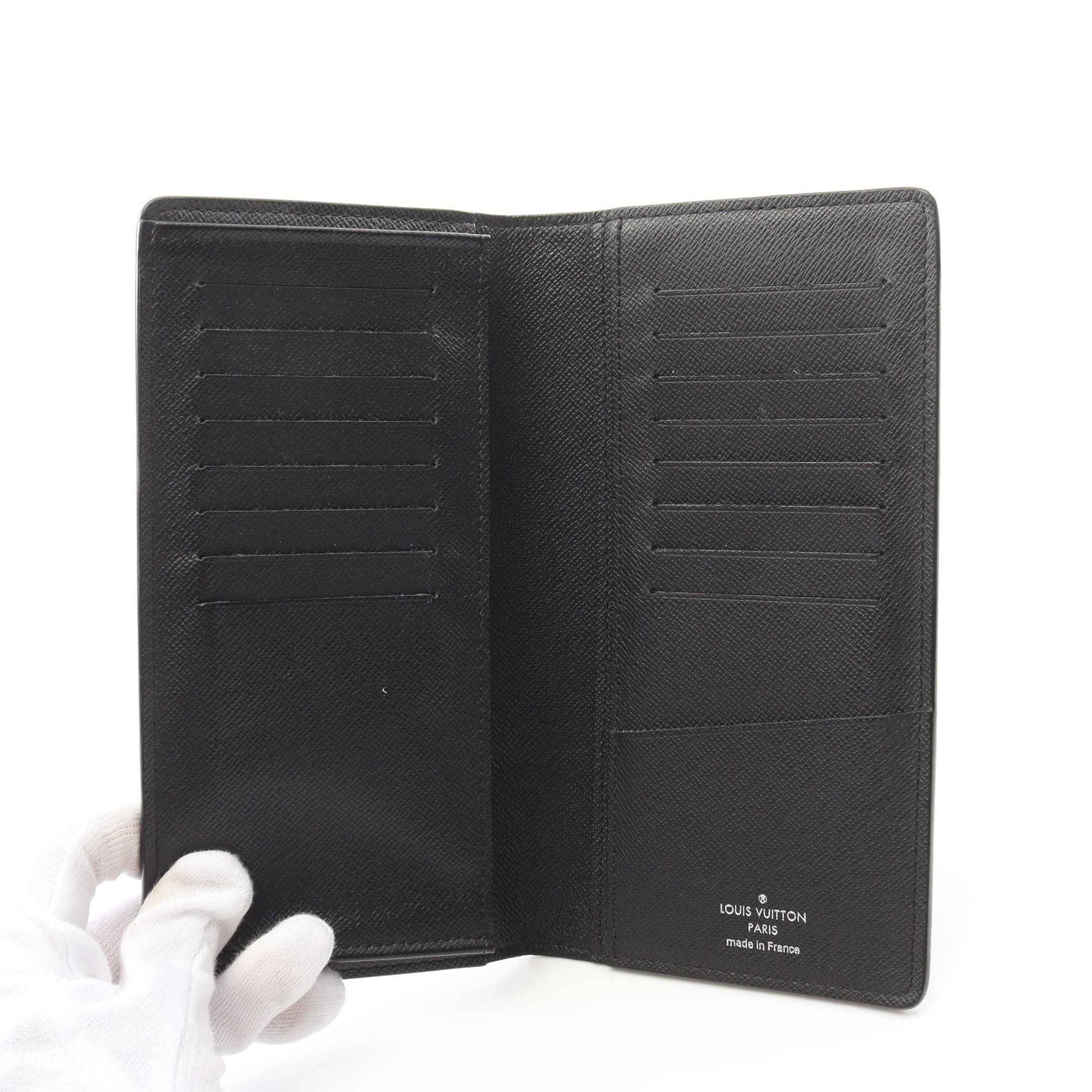 Louis Vuitton Louis Vuitton Portefeuil Ron Taiga Ardoise Bi-Fold Long Wallet Leather Black Size ONE SIZE - 3 Thumbnail
