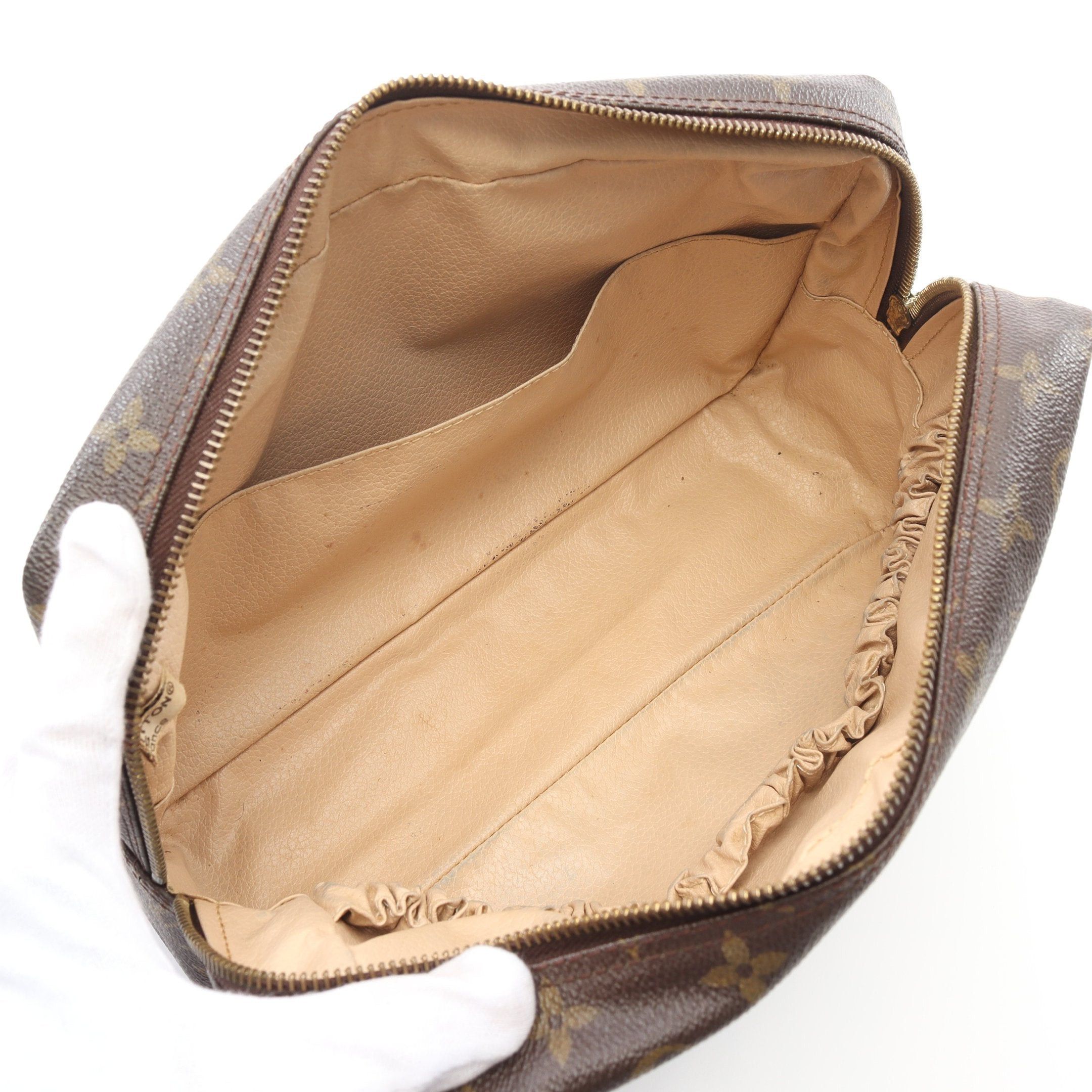 Louis Vuitton Louis Vuitton Truth Toilette 28 Monogram Cosmetic Pouch Brown Size ONE SIZE - 3 Thumbnail