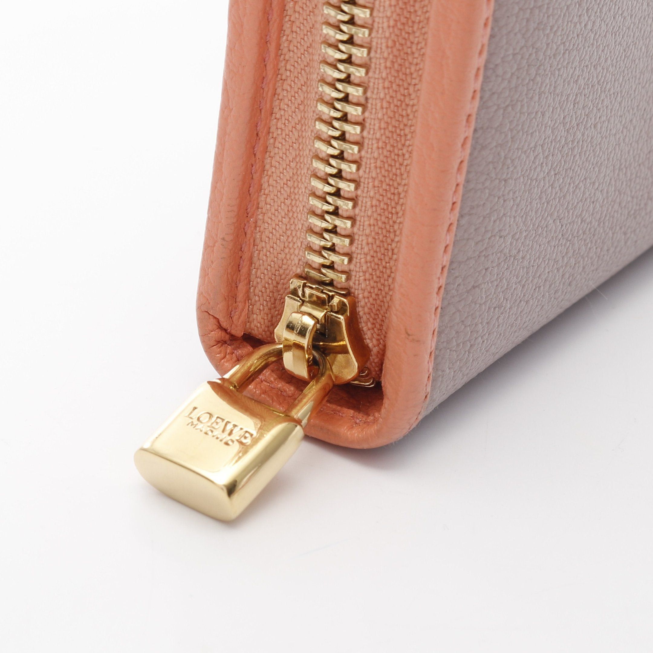 Loewe Loewe Anagram Round Zipper Long Wallet Leather Dusty Pink Coral Orange Size ONE SIZE - 8 Thumbnail