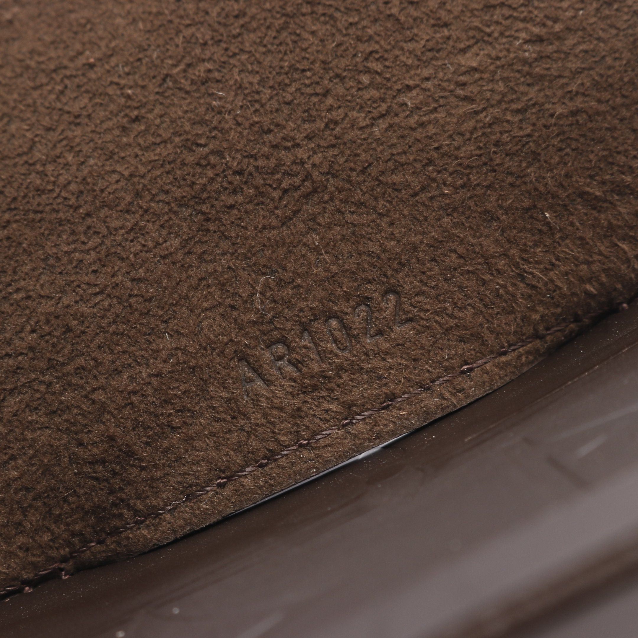 Louis Vuitton Louis Vuitton Buggy Monogram Glace Cafe Pouch Leather Brown Size ONE SIZE - 4 Thumbnail