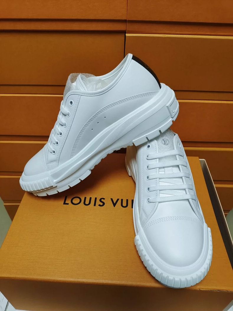 Louis Vuitton Louis Vuitton White Leather Lace-Up Sneakers Size US 8 / EU 41 - 4 Thumbnail
