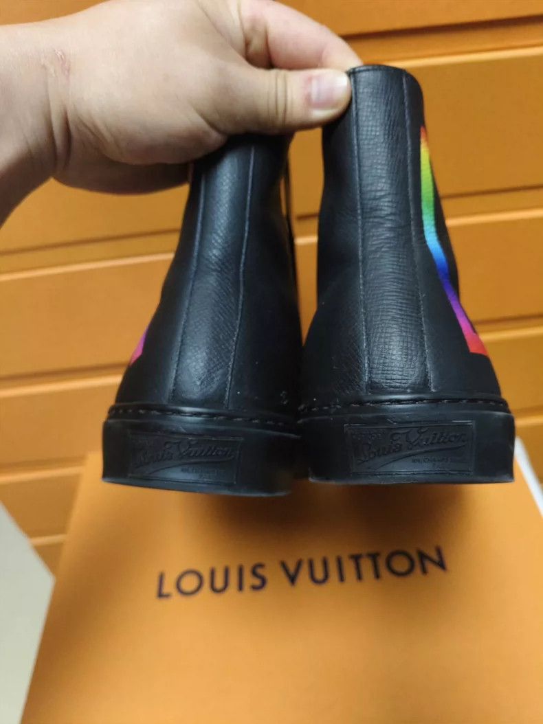 Louis Vuitton Louis Vuitton Leather High-Top Sneakers Size US 8 / EU 41 - 8 Thumbnail