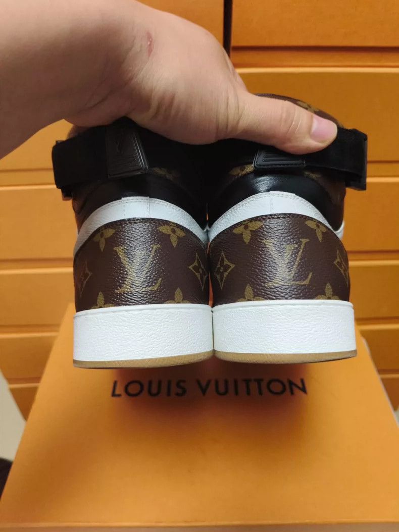 Louis Vuitton Louis Vuitton Three Color Sneakers Size 9.5 Size US 9.5 / EU 42-43 - 7 Thumbnail
