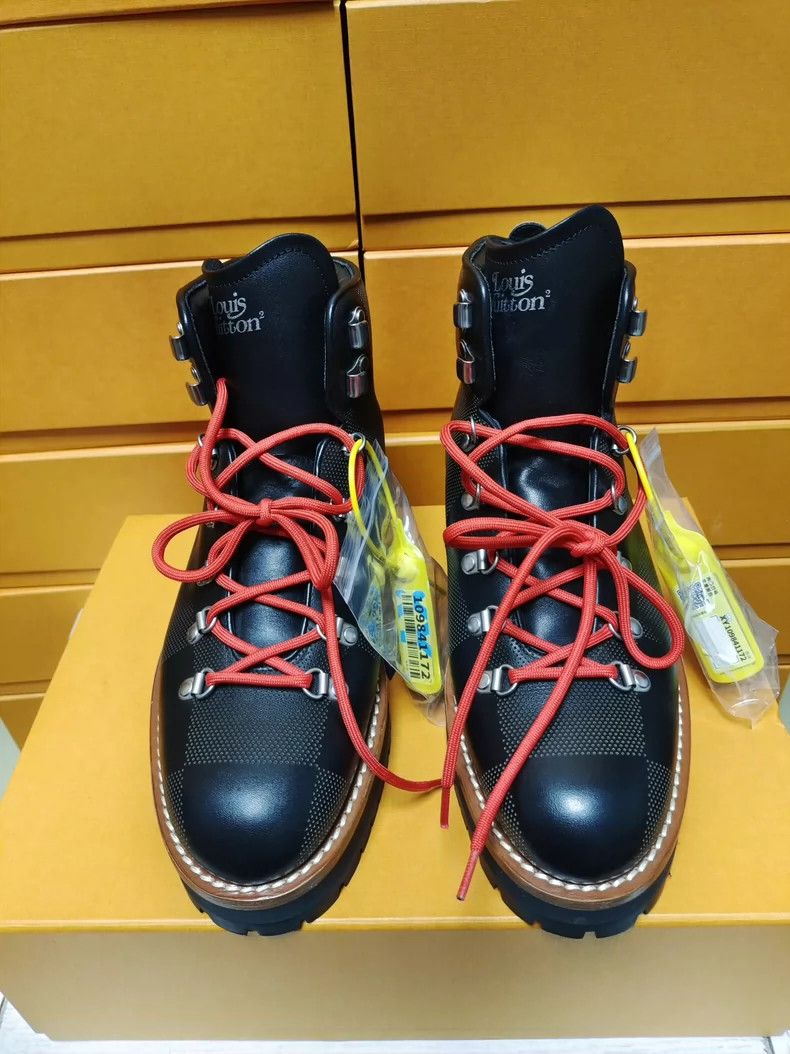 Louis Vuitton Louis Vuitton Men's Martin Boots Size 6.5 Size US 6.5 / EU 39-40 - 2 Thumbnail