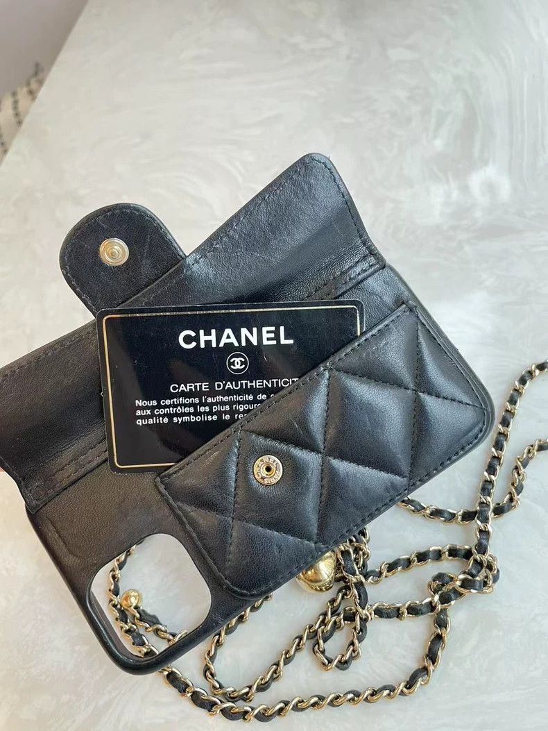 Chanel Chanel Chain Phone Case for iPhone 13 14 Size ONE SIZE - 7 Thumbnail