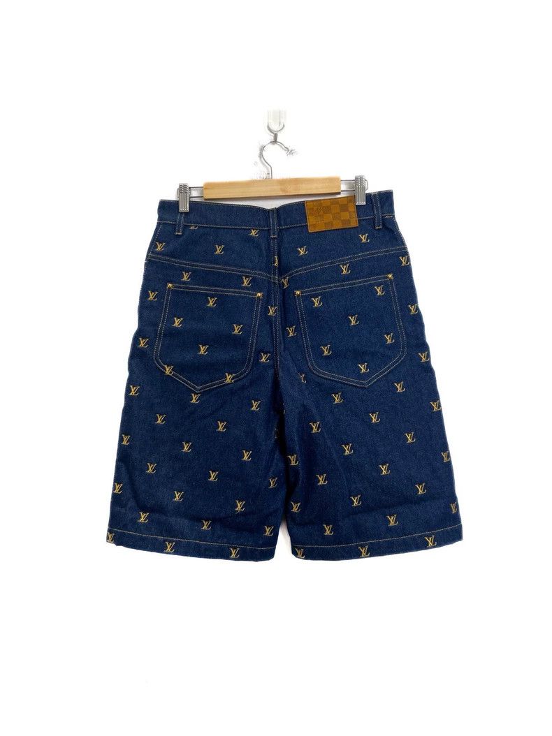 Louis Vuitton Louis Vuitton Embroidered Logo Denim Shorts Size US 28 / EU 44 - 2 Thumbnail