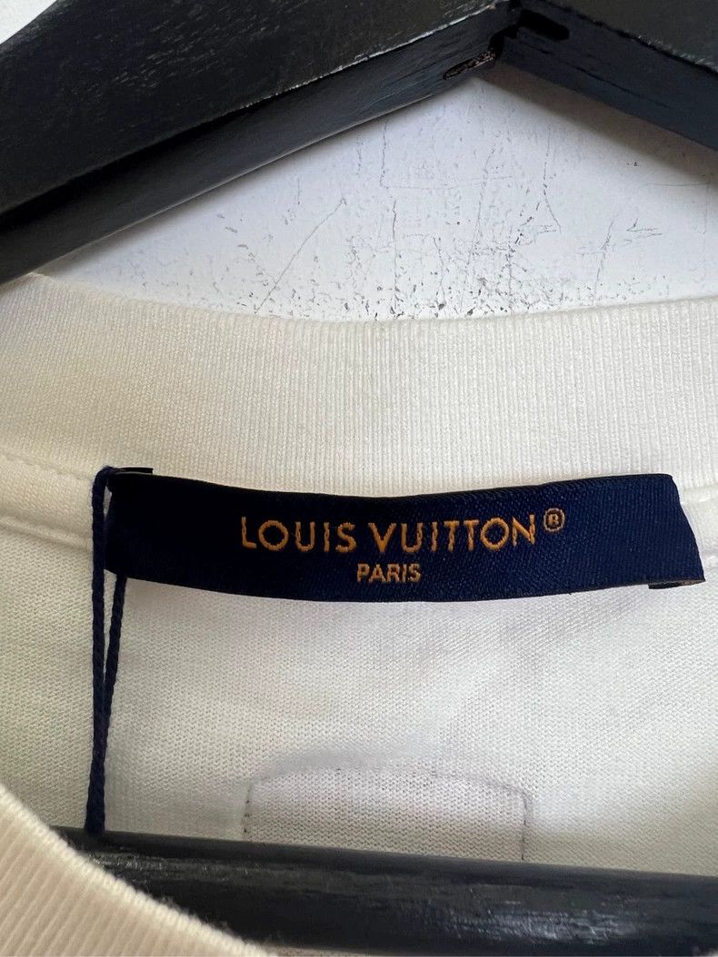 Louis Vuitton Louis Vuitton Short Sleeve Printed T-Shirt Size US S / EU 44-46 / 1 - 6 Thumbnail