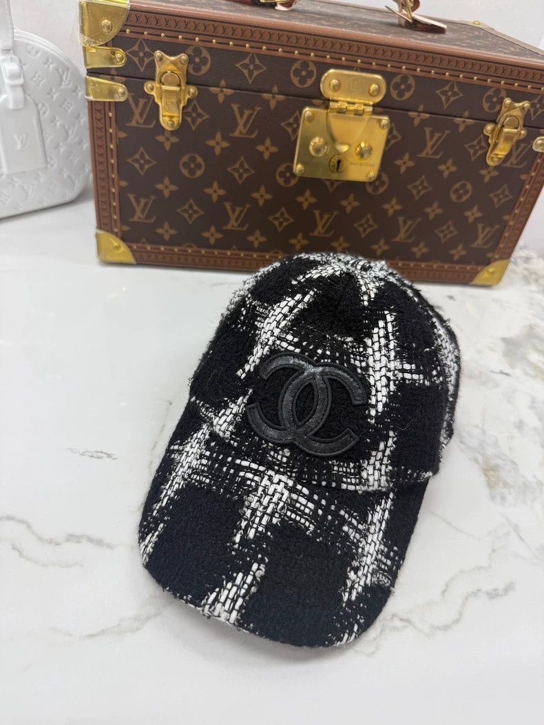 Chanel Chanel Tweed Logo Baseball Cap Size ONE SIZE - 2 Thumbnail