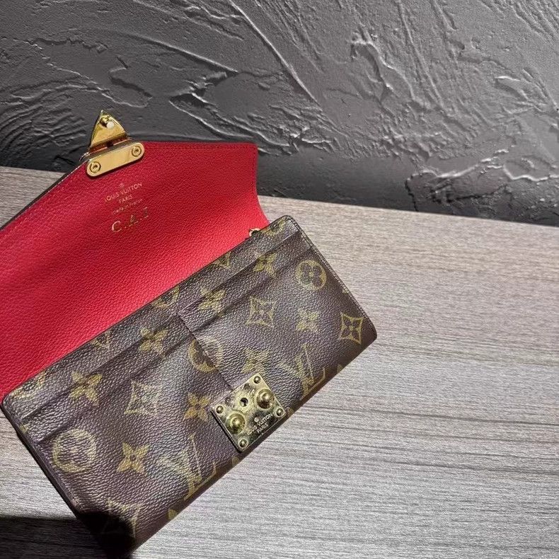 Louis Vuitton Lv Pallas Lock Wallet with DIY Chain Size ONE SIZE - 4 Thumbnail