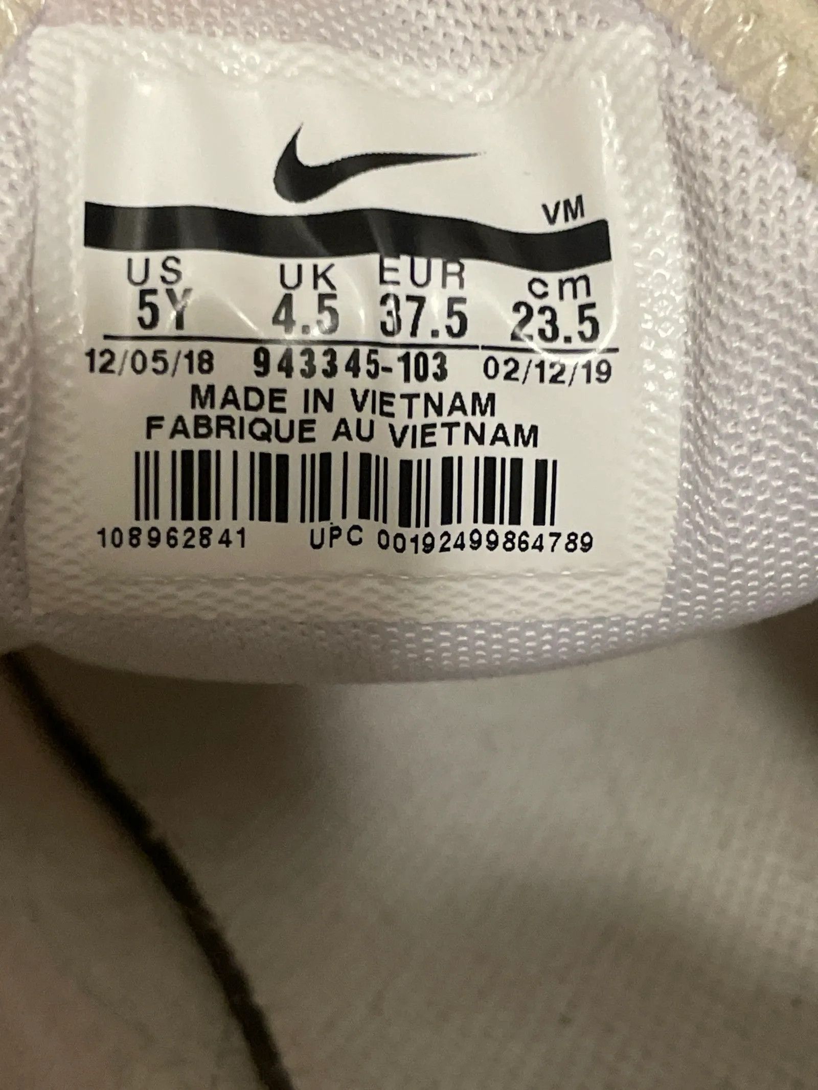 Nike Nike Nike Air Max 270 Sneakers Size US 7.5 / IT 37.5 - 2 Thumbnail