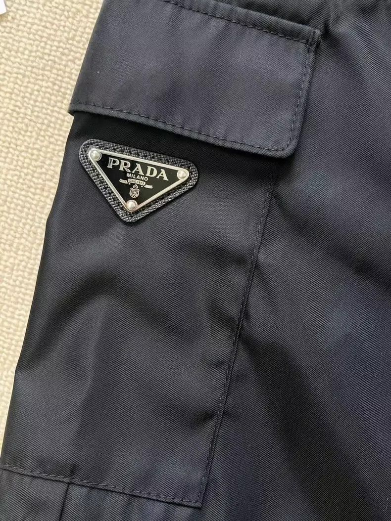 Prada Prada Metal Triangle Logo Shorts Size US 44 / EU 60 - 3 Thumbnail
