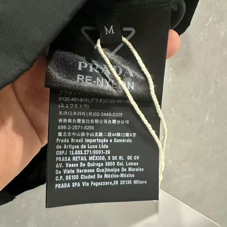 Prada Prada Logo Short Sleeve Nylon Shirt Size US M / EU 48-50 / 2 - 4 Thumbnail