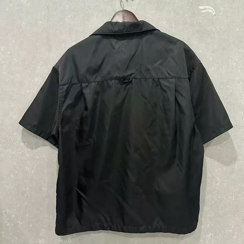 Prada Prada Logo Short Sleeve Nylon Shirt Size US M / EU 48-50 / 2 - 2 Thumbnail