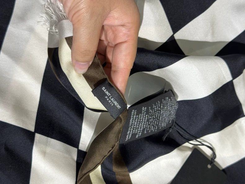 Yves Saint Laurent YSL Scarf with Black and White Stripes Size ONE SIZE - 5 Thumbnail