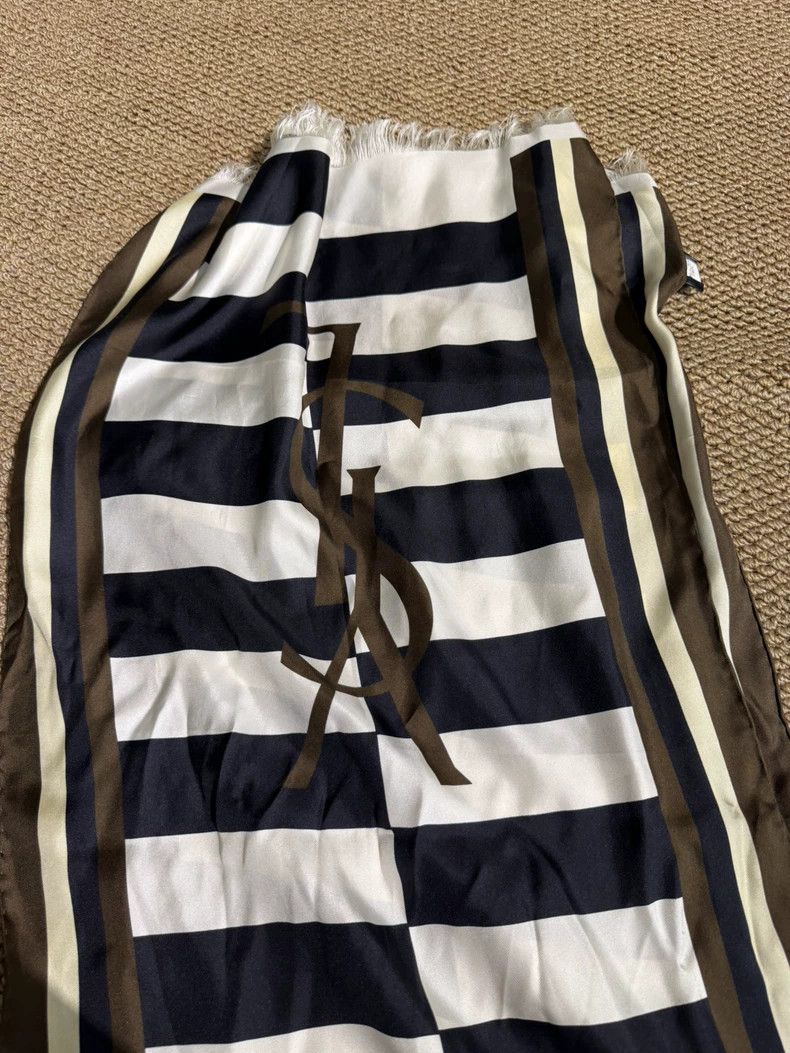 Yves Saint Laurent YSL Scarf with Black and White Stripes Size ONE SIZE - 2 Thumbnail