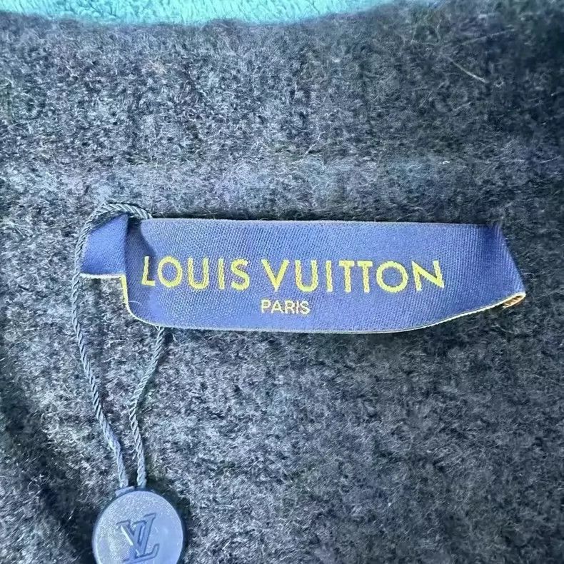 Louis Vuitton Louis Vuitton Logo Casual Crew Neck Sweater Size US XL / EU 56 / 4 - 3 Thumbnail