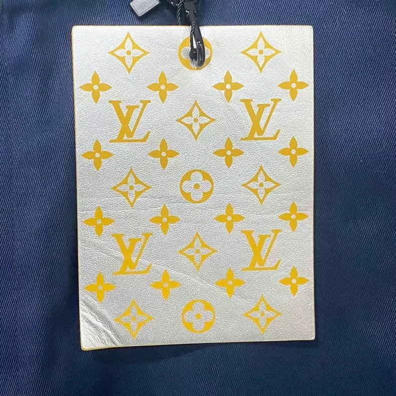 Louis Vuitton Louis Vuitton Navy Blue Shorts with Tags Size US 42 / EU 58 - 3 Thumbnail