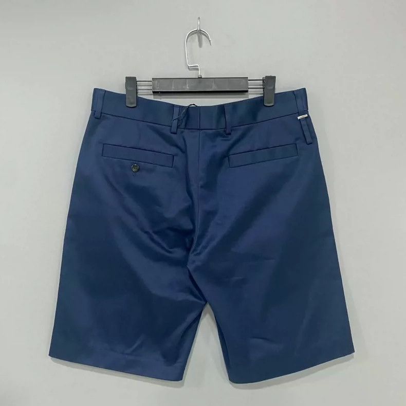 Louis Vuitton Louis Vuitton Navy Blue Shorts with Tags Size US 42 / EU 58 - 2 Thumbnail