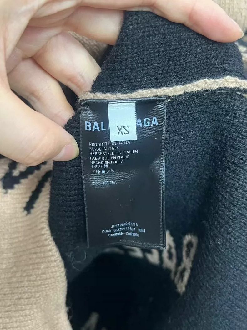 Balenciaga Balenciaga Beige Patterned Cardigan Sweater Size US XS / EU 42 / 0 - 3 Thumbnail