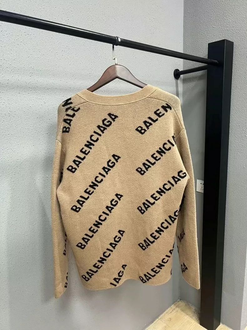 Balenciaga Balenciaga Beige Patterned Cardigan Sweater Size US XS / EU 42 / 0 - 2 Thumbnail