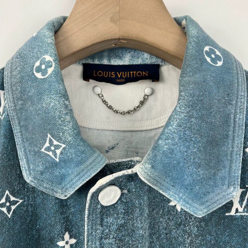 Louis Vuitton Louis Vuitton Blue White Gradient Denim Jacket Size US S / EU 44-46 / 1 - 5 Thumbnail