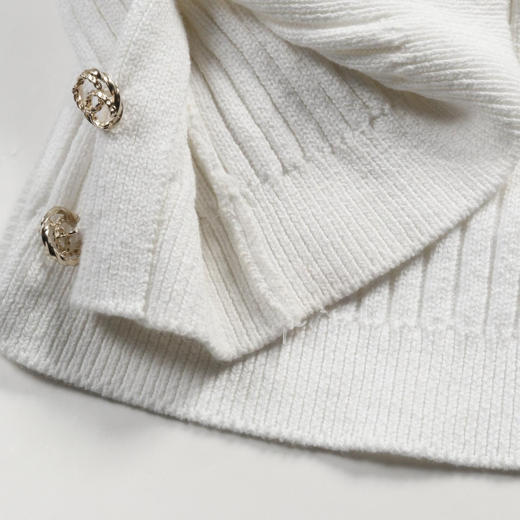 Chanel Chanel Chanel Coco Mark Button Cotton Cardigan Cotton Tops P63091K48814 Size ONE SIZE - 6 Thumbnail