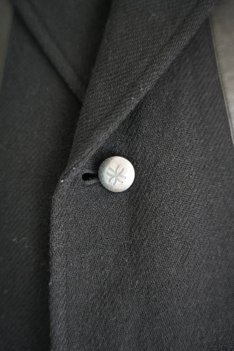 Yohji Yamamoto Yohji Yamamoto Black Suit with Leather Detailing Size US S / EU 44-46 / 1 - 4 Thumbnail