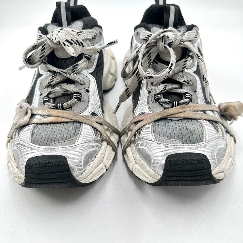 Balenciaga Balenciaga Black and White Low Top Sneakers Size US 10 / EU 43 - 6 Thumbnail