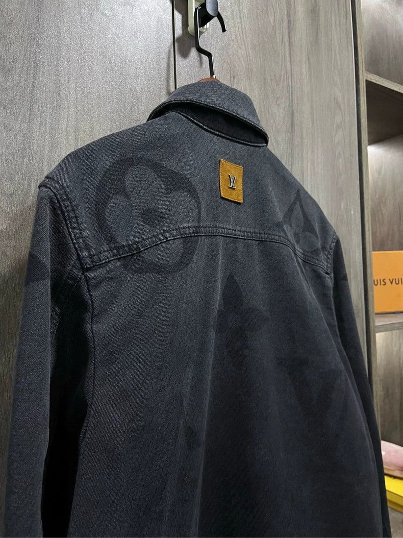 Louis Vuitton Louis Vuitton Dark Pattern Denim Jacket Size US L / EU 52-54 / 3 - 5 Thumbnail