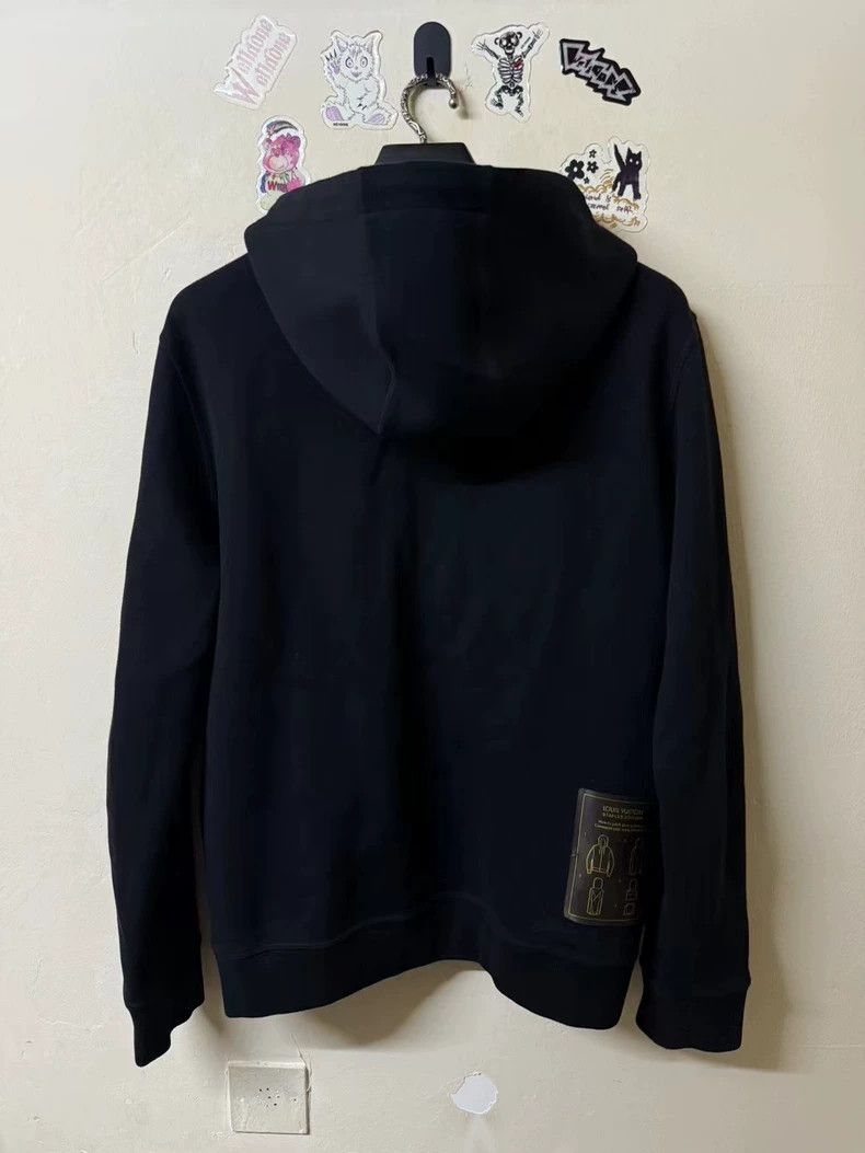 Louis Vuitton Louis Vuitton Black Hoodie with Tag Size US XL / EU 56 / 4 - 2 Thumbnail