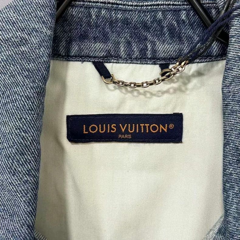 Louis Vuitton Louis Vuitton Denim Short Jacket with Logo Size US M / EU 48-50 / 2 - 6 Thumbnail