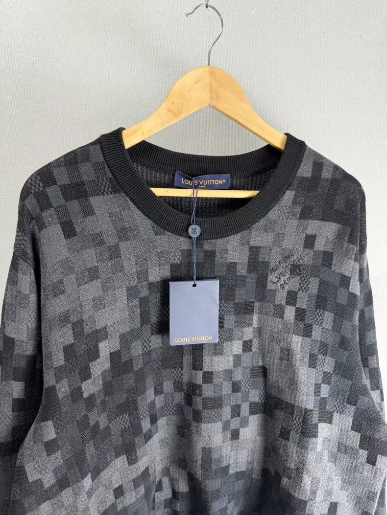 Louis Vuitton Louis Vuitton Black Gray Checkered Sweater Size US XXL / EU 58 / 5 - 2 Thumbnail