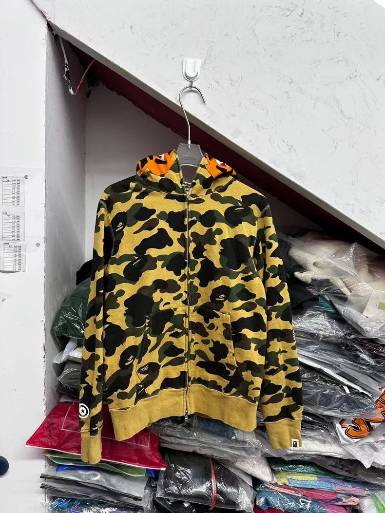 Bape Bape Yellow Camouflage Shark Hoodie Size US L / EU 52-54 / 3 - 2 Thumbnail