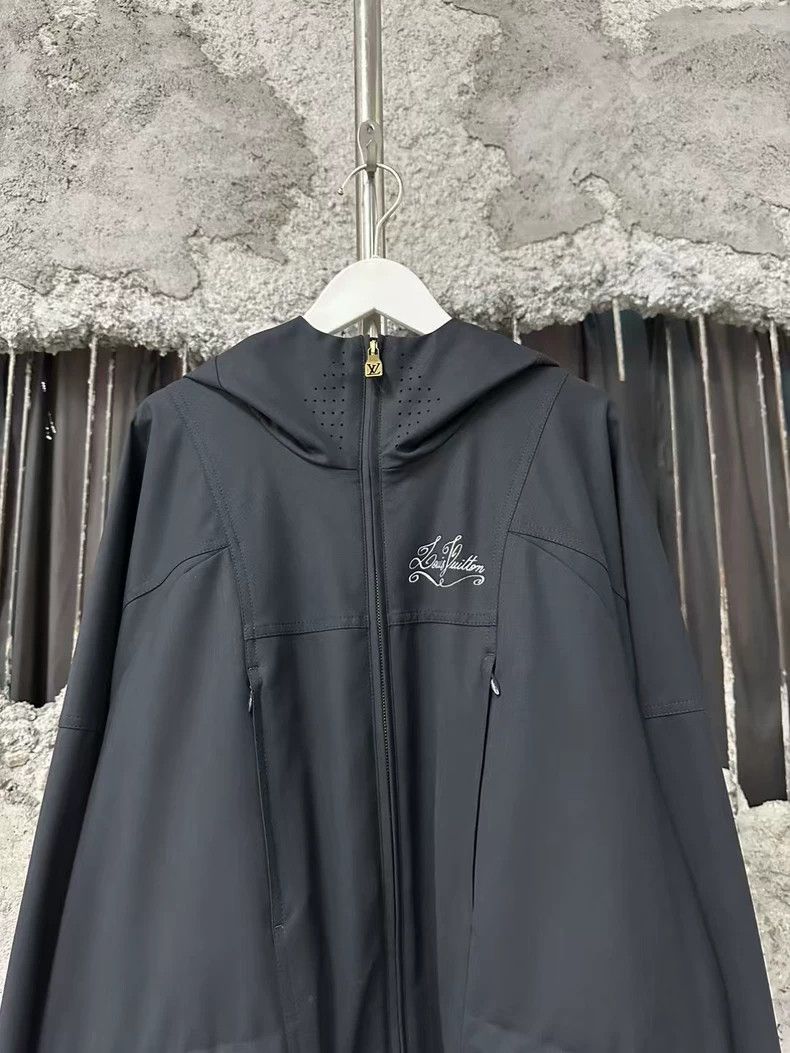 Louis Vuitton Louis Vuitton Zip Jacket with Hood Size US L / EU 52-54 / 3 - 3 Thumbnail