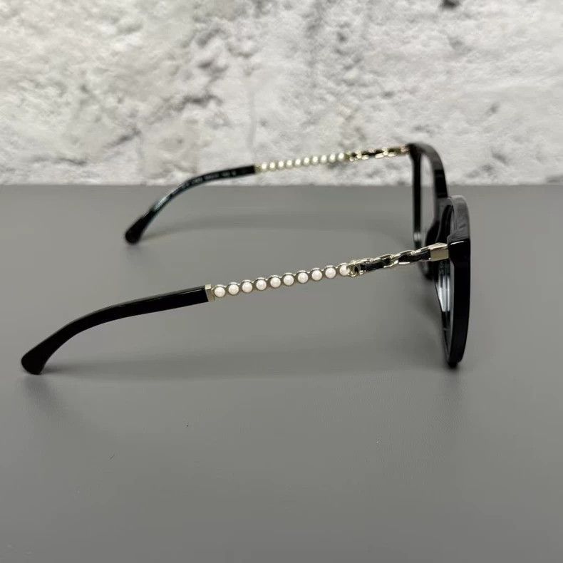 Chanel Chanel Pearl Frame Sunglasses Size ONE SIZE - 4 Thumbnail