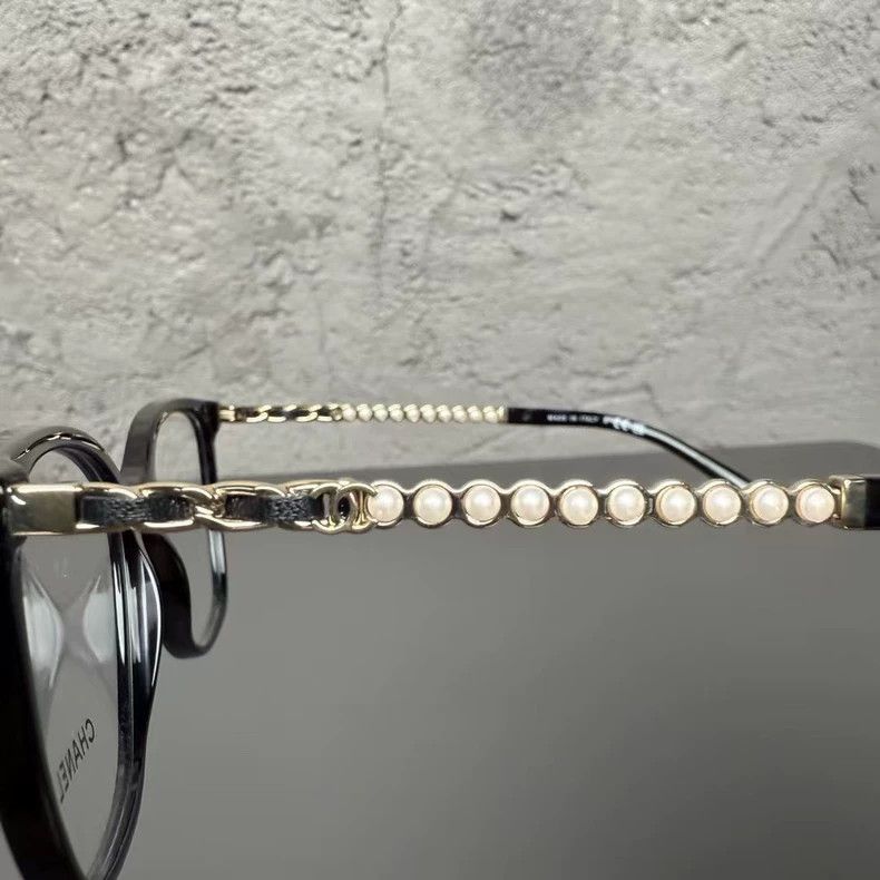 Chanel Chanel Pearl Frame Sunglasses Size ONE SIZE - 5 Thumbnail