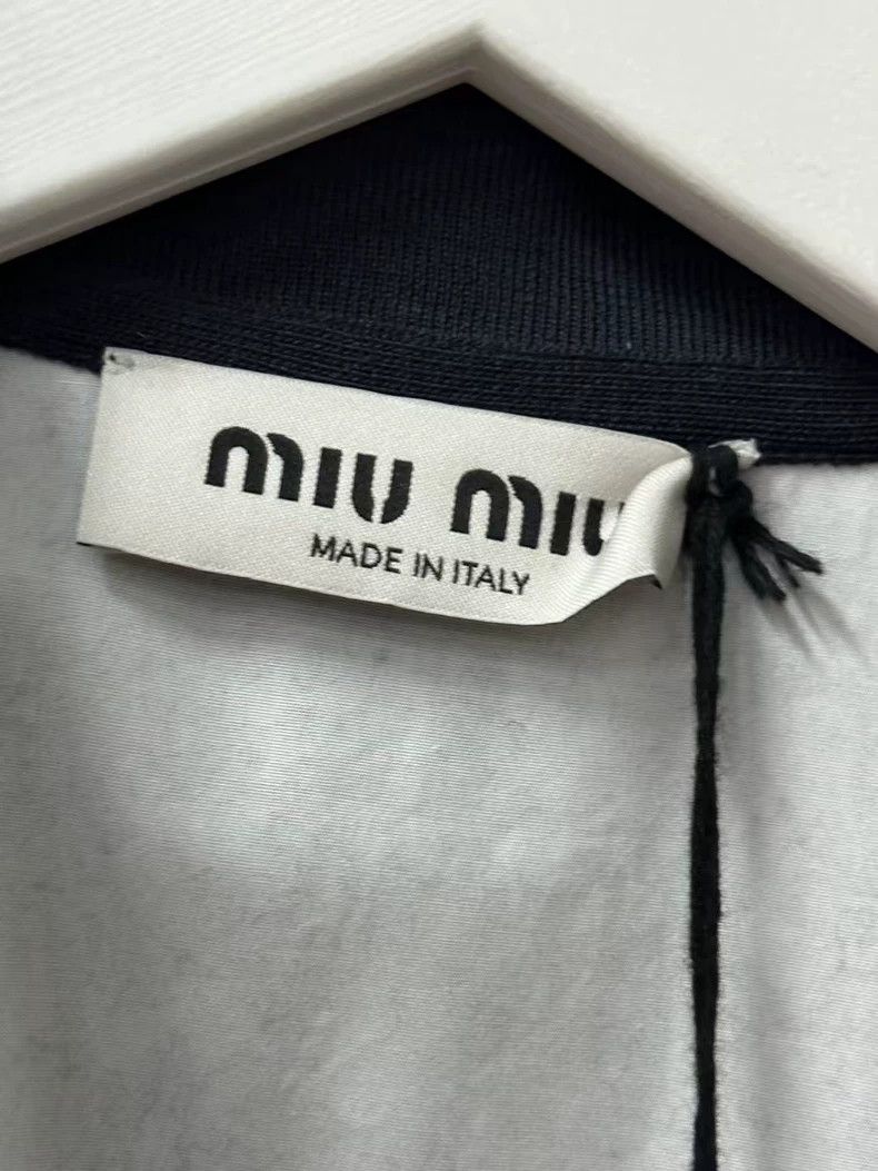 Miu Miu Miumiu Two-Piece Knit Jacket Outerwear Size US L / EU 52-54 / 3 - 6 Thumbnail