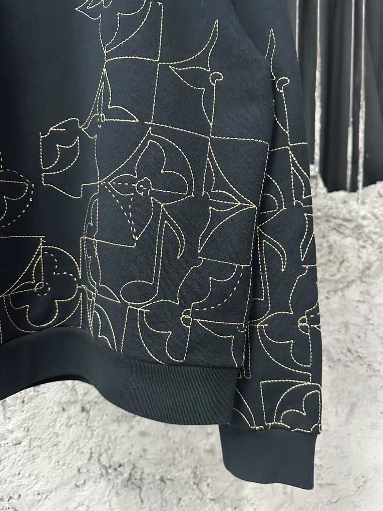 Louis Vuitton Louis Vuitton Embroidered Logo Sweatshirt Size US L / EU 52-54 / 3 - 5 Thumbnail