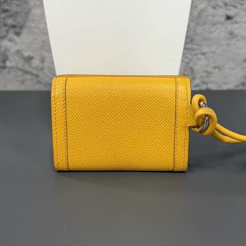 Burberry Burberry Wallet in Bright Yellow Color Size ONE SIZE - 2 Thumbnail