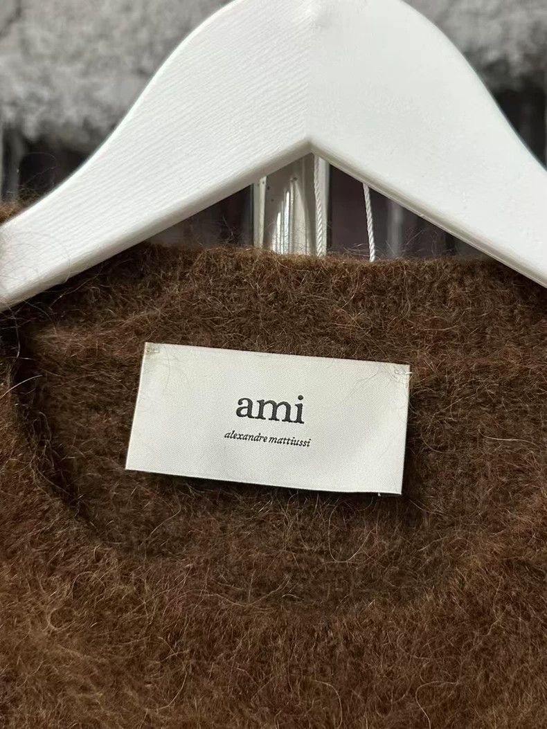 AMI Ami Brown Fluffy Sweater Size L Size US L / EU 52-54 / 3 - 5 Thumbnail