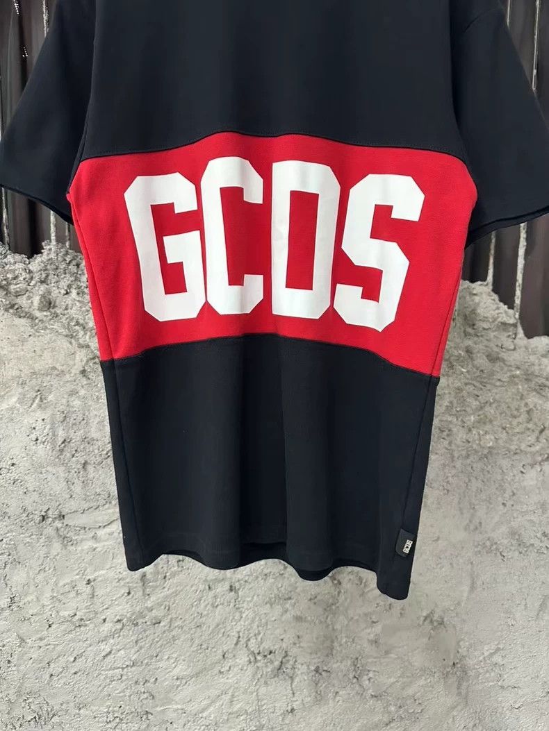 GCDS GCDS Short Sleeve Shirt in Red and Navy Size US XS / EU 42 / 0 - 4 Thumbnail